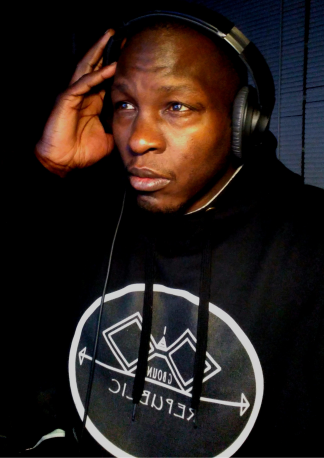 Hoodies & Longsleeve